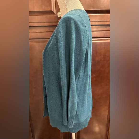 Cable & Guage two piece cardigan sweater set size medium - Picture 3 of 9